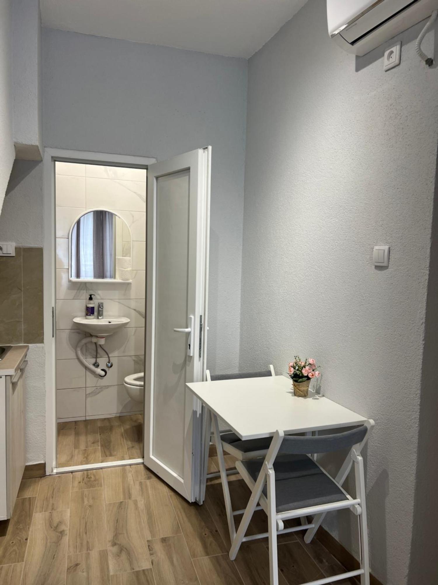 Apartments Astoria Hn 赫尔采格诺维 外观 照片